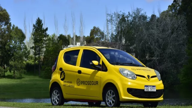 Prosegur se pone verde: estrenó su primer automóvil de vigilancia eléctrico