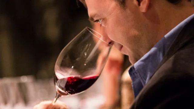 Dos cuentas de Twitter paraguayas en el Top 10 mundial del segmento Vinos