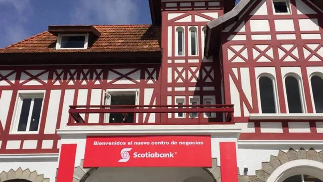 Scotiabank pisa fuerte en Carrasco: inauguró su nuevo Centro de Negocios