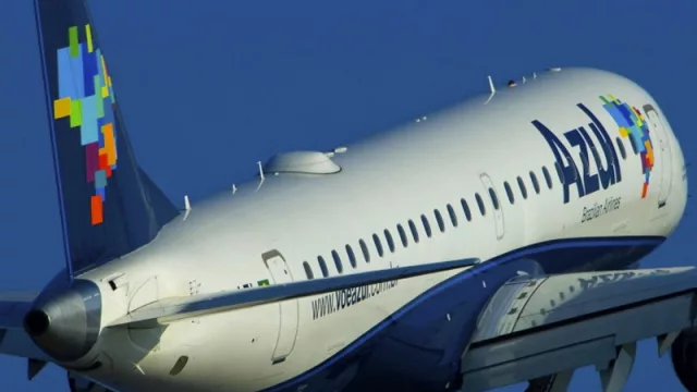 Azul se reforzará en temporada alta: conectará a PdE con BR y ofrecerá 70 vuelos extras entre MVD y Porto Alegre