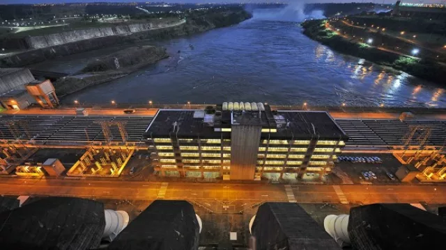 Las empresas que los jóvenes paraguayos mejor consideran para trabajar