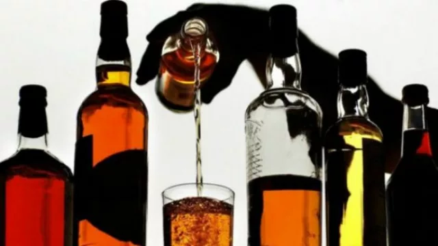 Tabaré Vázquez presentó ayer un proyecto de ley que busca regular el mercado de alcohol, el objetivo es prevenir el consumo problemático y retrasar el inicio del consumo