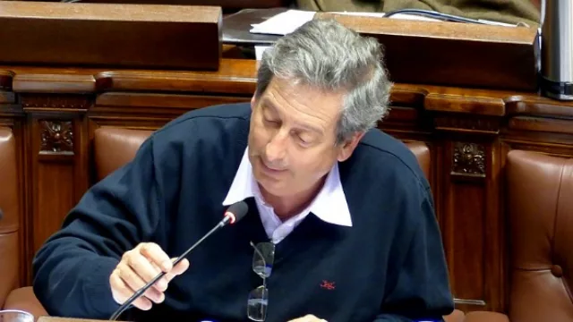 El diputado Eduardo Rubio, propuso reducir el subsidio a la cerveza para financiar la reforma del Clínicas