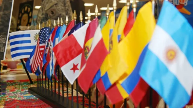 El Mes de Herencia del Inmigrante en EE.UU. reúne a cientos de empresas, personalidades y políticos