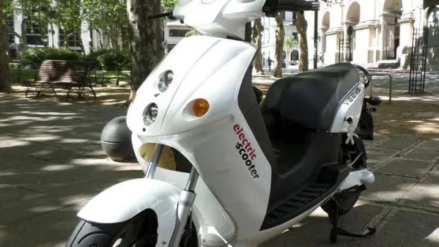 Martínez está eléctrico (el gobierno salva con buena nota en políticas de movilidad sustentable)