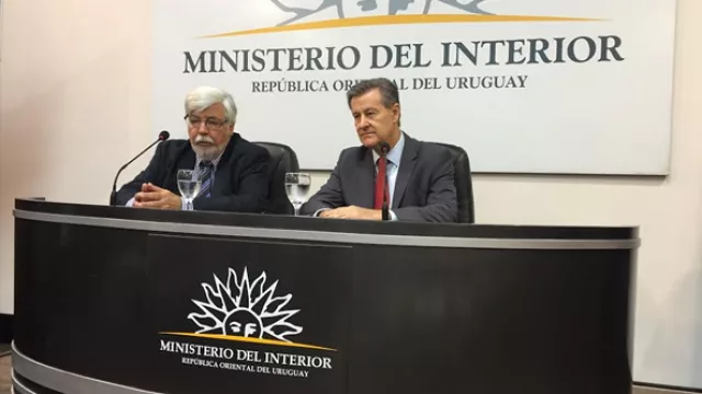 HRU trabaja codo a codo con el Ministerio del Interior (dona sistema de videovigilancia)