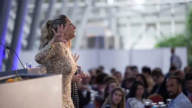 Judy del Bosque le puso magia a la noche