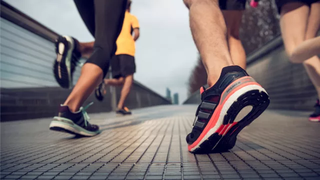 Ante los pronósticos de una buena temporada, Adidas aprovecha y se va al este