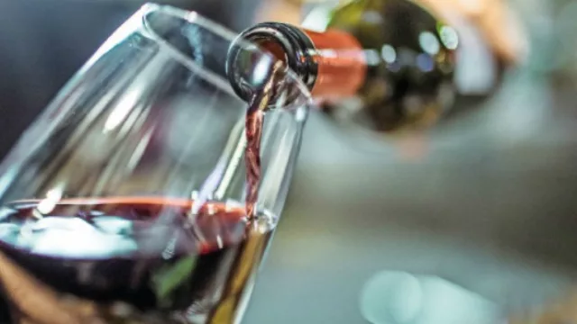 ¿Club de vinos o cervezas?