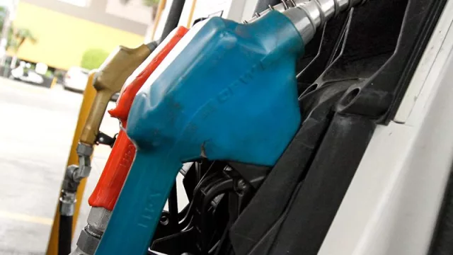 ¿Cuida Ancap su salud financiera a costas de los estacioneros?