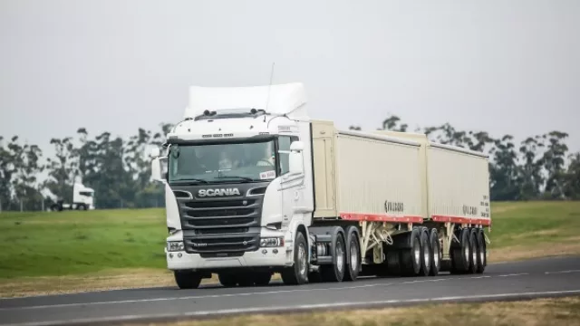 Scania apuesta que 2017 será el año de los bitrenes