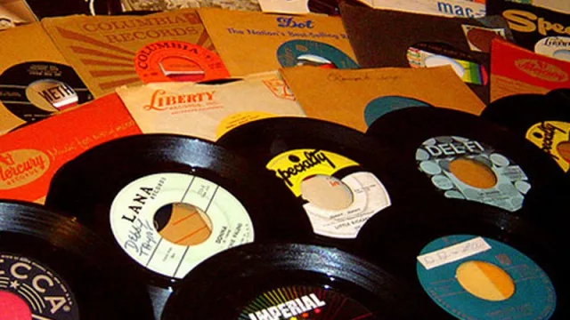 ¿Quién dijo que comprarse un vinilo pasó de moda?  Los uruguayos retoman viejas costumbres