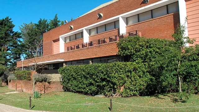 ¿Cuánto pagarías por la educación Premium de tus hijos?