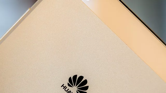 Los chinos de Huawei quieren desbancar a su competencia en UY (van por los smartphones) 