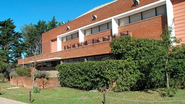 ¿Cuánto pagarías por la educación Premium de tus hijos?