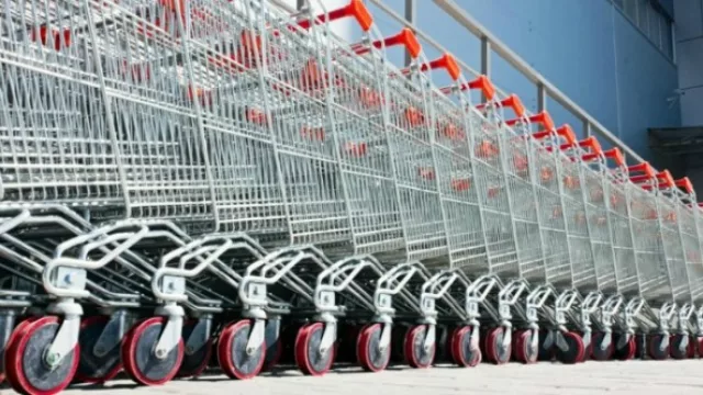 En Argentina ya se debate la posibilidad del cierre de supermercados los domingos