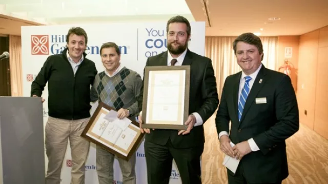 Alfredo Guelfi, Pablo Mescia (director de Espacio Aroma), Matías Fierro (director de Fielex), Agustín Maddocks