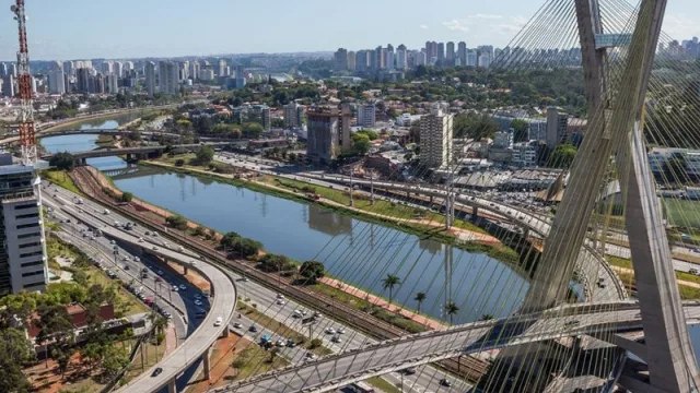 ¿Sabés con qué destinos está más conectado MVD? El n°1 tiene 28 frecuencias semanales