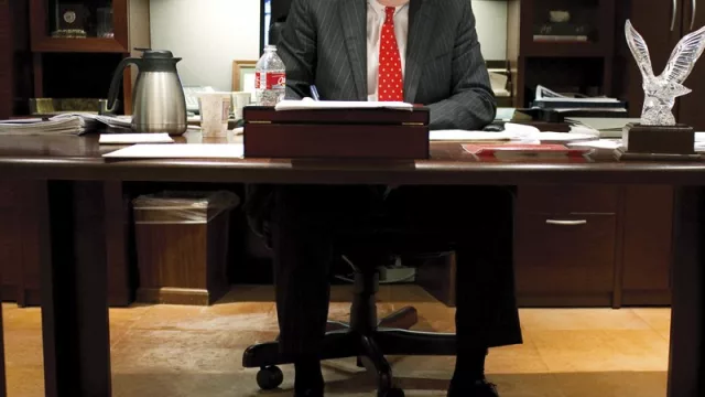 Si sos “cincuentón”, gerente y ganás $ 120.000, tu jubilación podría ser de $ 45.000… O un 30% más