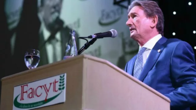 No va a despedir ni un solo empleado: 