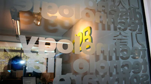 La tecnológica uruguaya d2B celebra su quinquenio en Chile y se especializa en "minas"