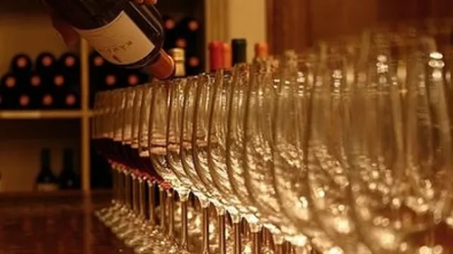 Salón Internacional del Vino con novedades gastronómicas (llevá monedas) y venta "in situ"