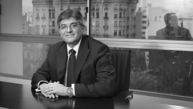 Álvaro Scarpelli (socio director adjunto),