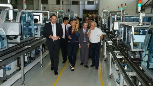 Giorgi vino en ''modo mute'' a inaugurar una planta que funciona hace casi un año