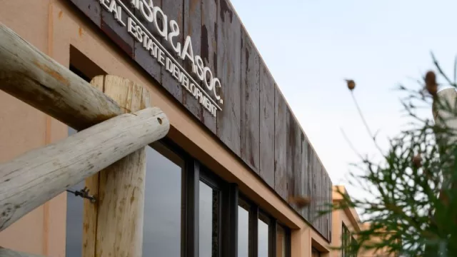 Con el foco en los valores de la marca (Balsa & Asoc. inaugura nuevas oficinas en el Mall de los Horneros)