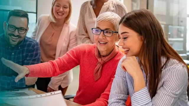 Con el foco en la economía plateada (AFAP SURA impulsa Espacio de Innovación Abierta)