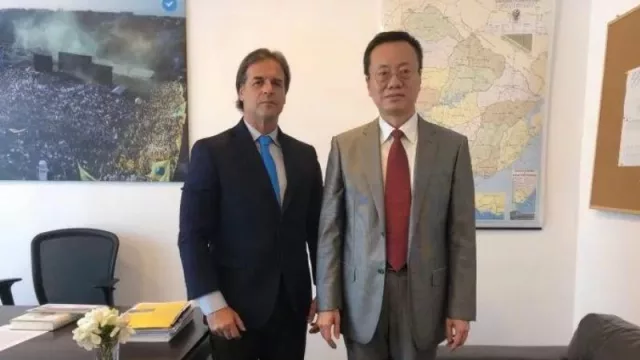 Jugando a los palitos chinos (opinión pública sobre el tratado de libre comercio)