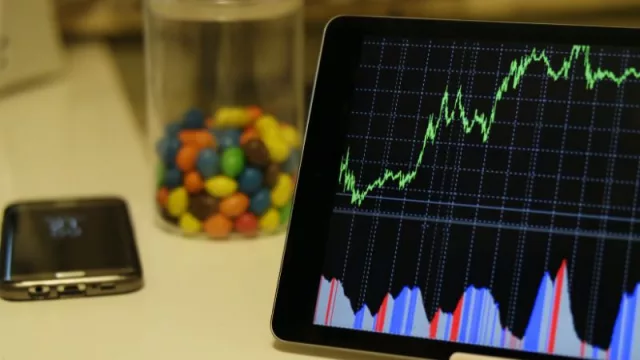 Experto con visión optimista para 2023: proyecta crecimiento económico del 9,8%