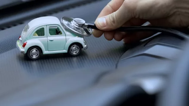 Dime con quién asegurás tu auto… (y te diré si estás con el top 3 de compañías)