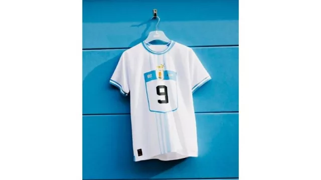 ¿Le gusta la nueva camiseta alternativa que Puma hizo para que Uruguay juegue en el Mundial de Qatar 2022?