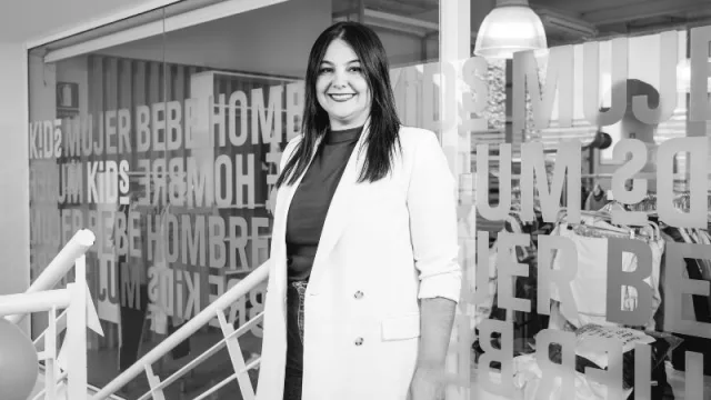 María José Malet - GERENTA COMERCIAL BAS