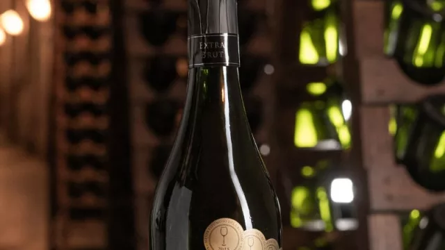 ¿Querés burbujas y a lo grande? (descorchá una Magnum de Varela Zarranz)