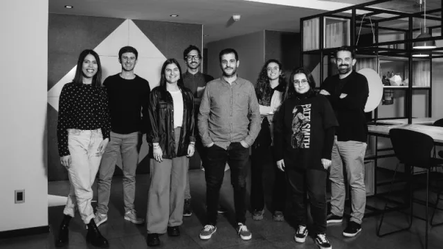 Patricio tiene un equipo de gente curiosa e inquieta que toma el concepto de “híbrido” como bandera