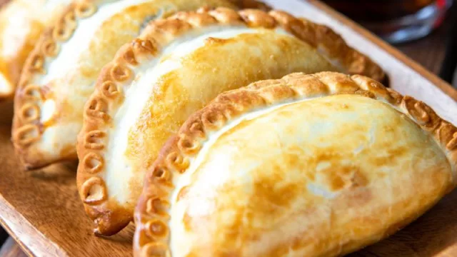 Porque no todo es repulgue en la vida (Don Pedro compró la pizzería La Kampana)