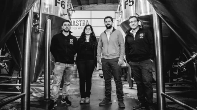 Mastra tiene un equipo que cree en el proyecto y empuja hacia adelante