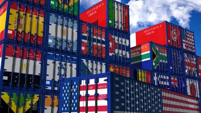 No solo de fútbol vive el hombre (UY compite en el grupo H en varias canchas y negocios)