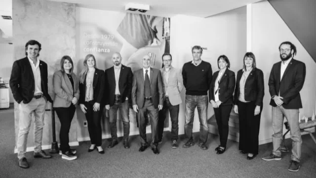 El equipo de Campiglia va dejando su huella en el paisaje