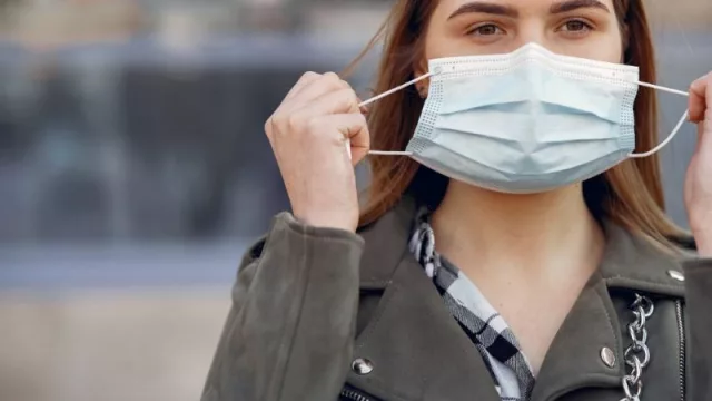 Ante el crecimiento de casos de COVID-19, que en la última semana aumentaron más de 50%, Salud Pública recomienda volver a algunas prácticas. ¿Retomaría el uso de tapabocas?