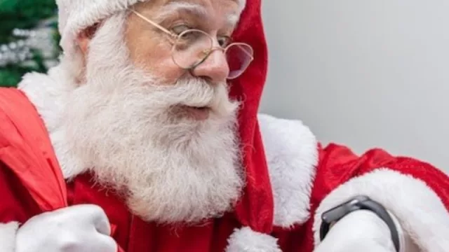 Papá Noel se demoró en Qatar (y en Mosca lo esperan con el trineo)