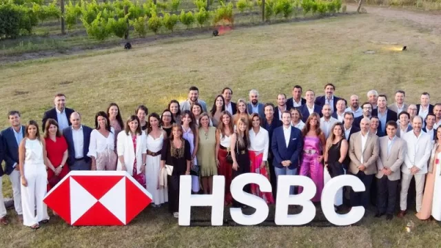 HSBC sorprendió en su evento de la temporada esteña