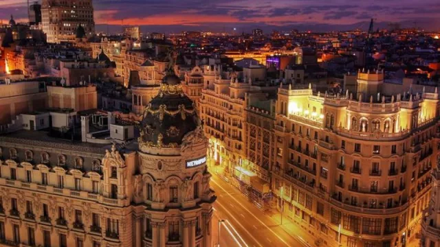 Turespaña y United Airlines promocionarán destinos y productos de España en Estados Unidos