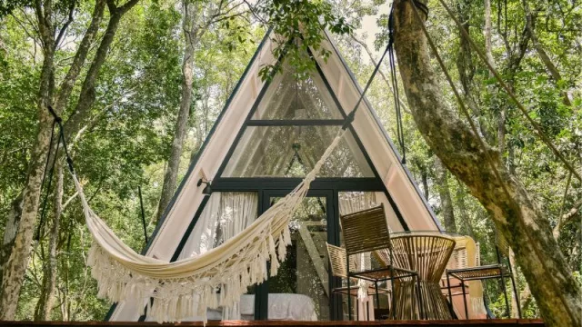 Parque Ecológico Salto Suizo combina confort y ecoaventura en sus cabañas únicas en el Ybyturuzú