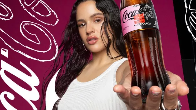 Rosalía presenta la edición limitada de Coca - Cola Creations (inspirada en la transformación)