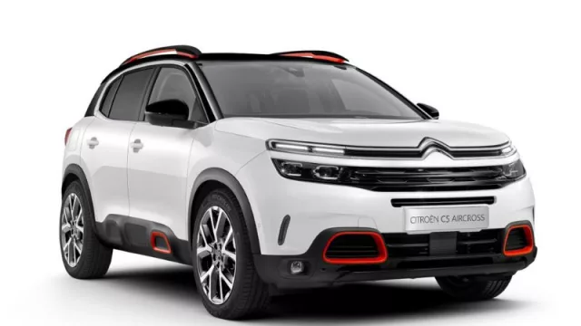 ¿Qué quiere el público? El C4 Cactus de Citroën y el 2008 de Peugeot, según Automaq