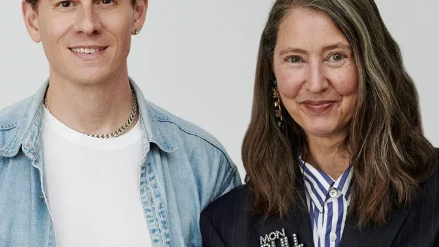 H&M y Mugler de la mano (todo para la colección 2023 de otoño)