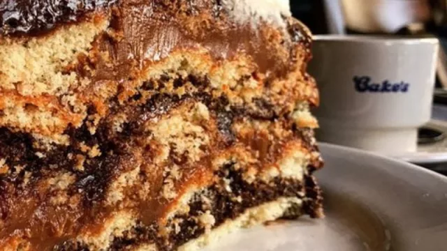 Ramon Novarro cumplió 40 y se hizo masivo (Cake’s sigue abriendo caminos hacia supermercados y elabora postres para Conaprole)